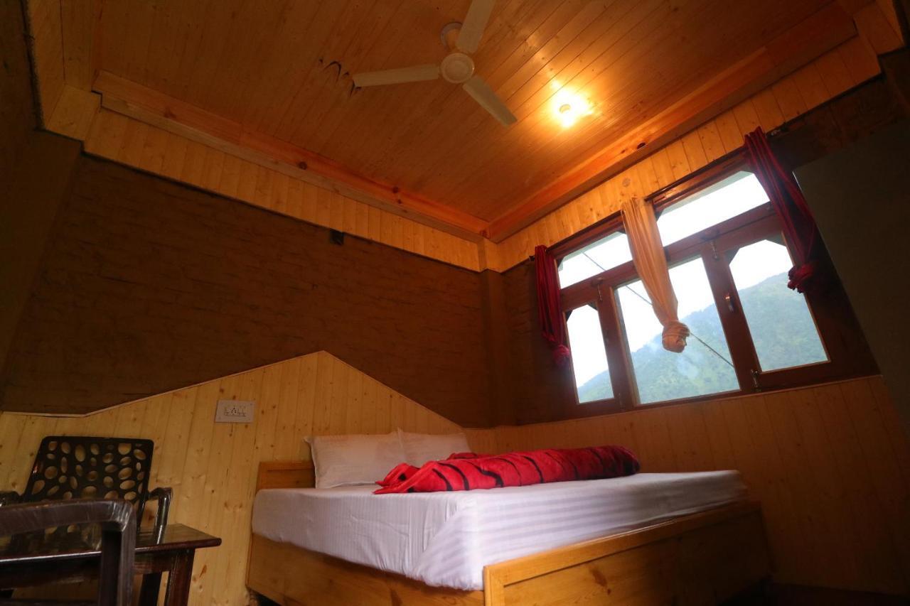 Tirthan Hilltop Home Stay Banjār Εξωτερικό φωτογραφία